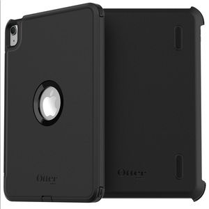 BNIB - OtterBox Defender Rugged Case for iPad Air (5th/4th Gen) - Black
